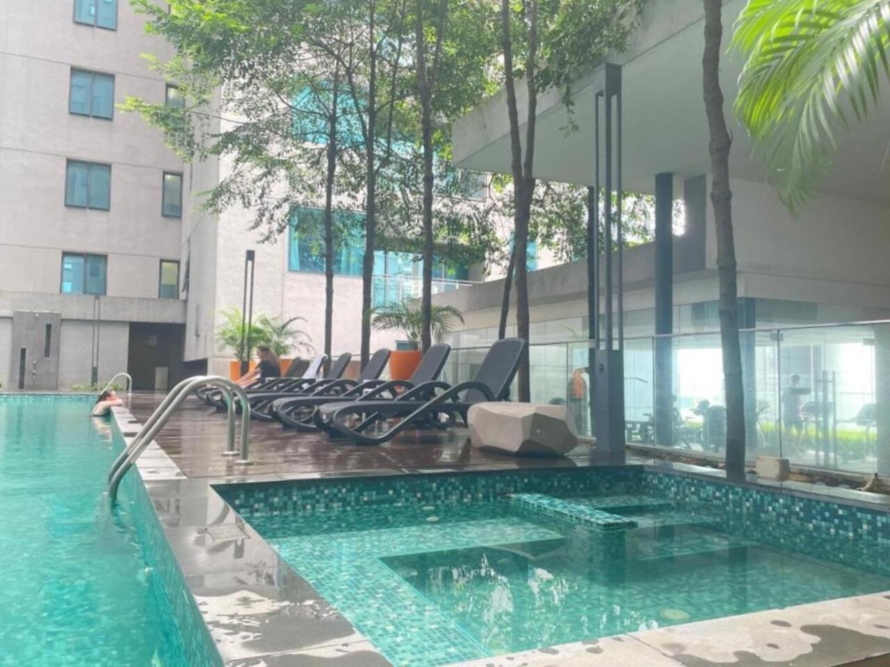 Summer Suites Klcc By Apartx クアラルンプール エクステリア 写真